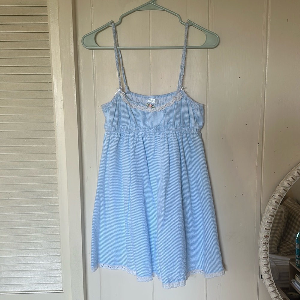 Kitteny mini dress